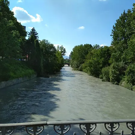 Appartement River Dora In *